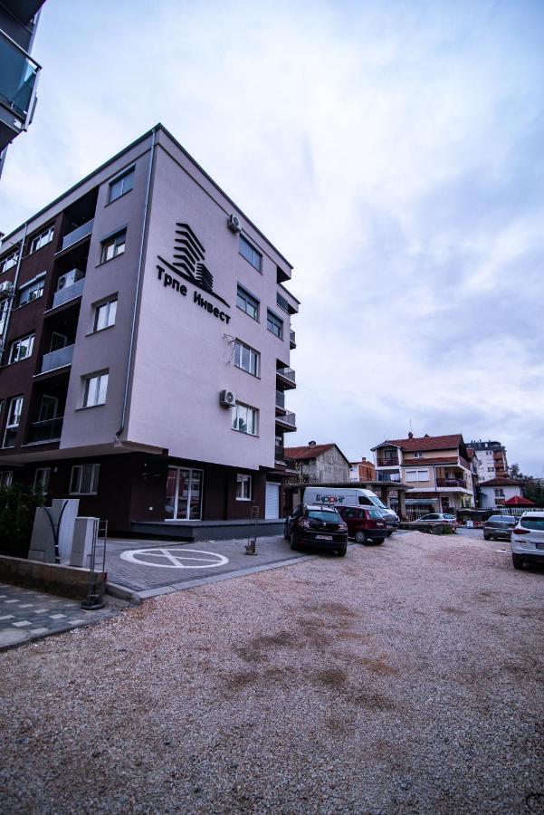 E&S Luxury Suite Apartments אוהריד מראה חיצוני תמונה